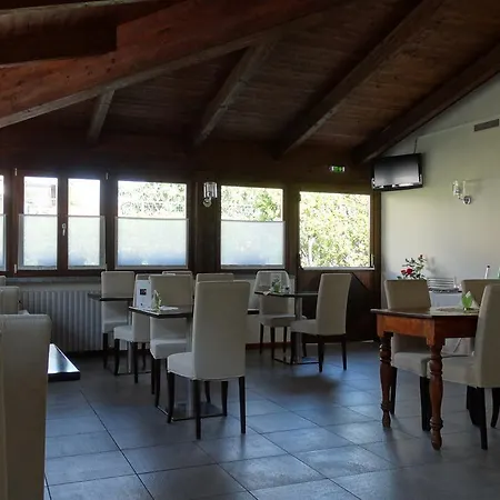 Hotel Montescano 4* Montescano