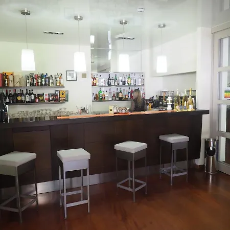 Hotel Montescano ホテル