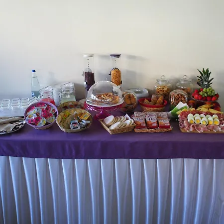 ホテル Hotel Montescano 4*