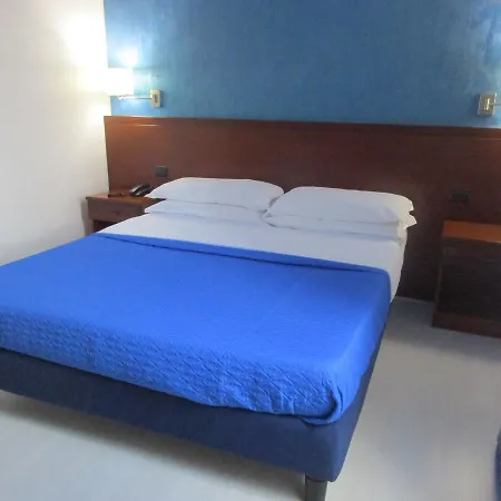 ホテル Hotel Montescano Montescano