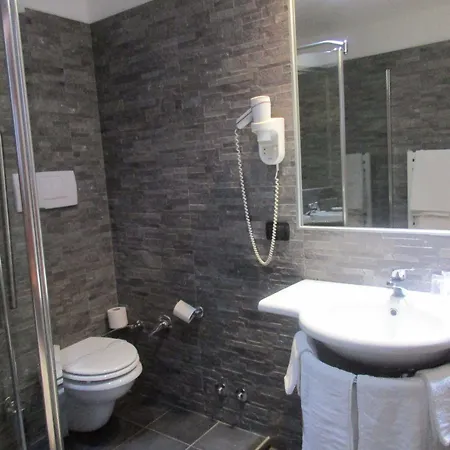 Hotel Montescano 4* Montescano