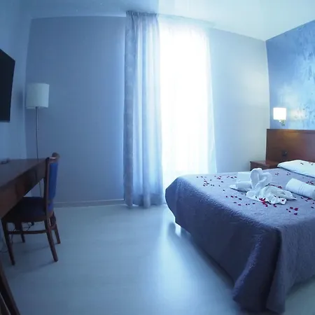 ホテル Hotel Montescano