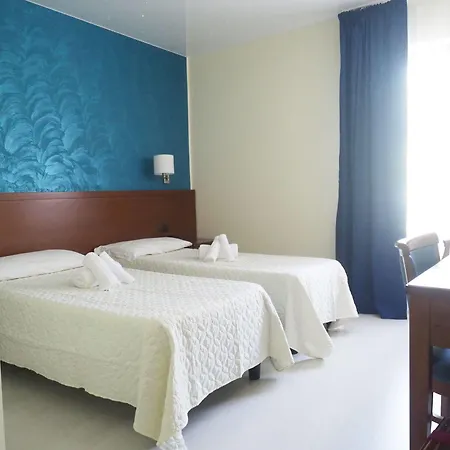 Hotel Montescano ホテル Montescano