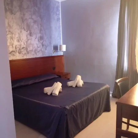 Hotel Montescano 4*