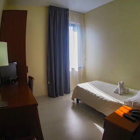 ホテル Hotel Montescano Montescano